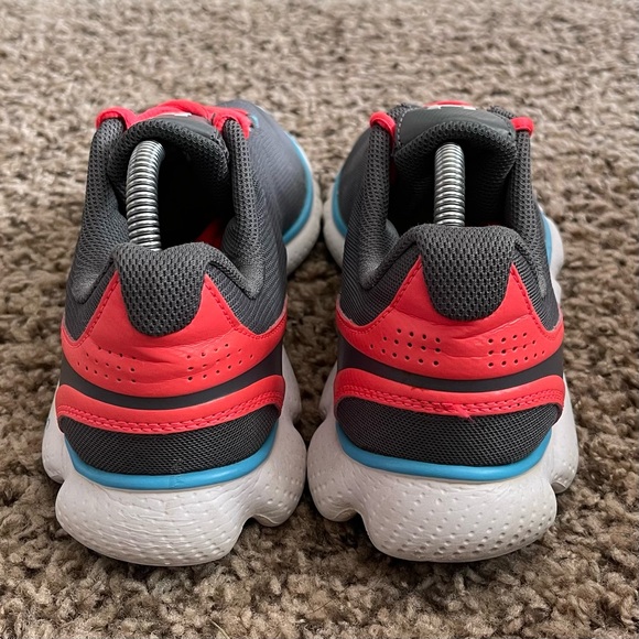 Under Armour Micro G Sneakers Women’s Size 10 - Picture 5 of 9